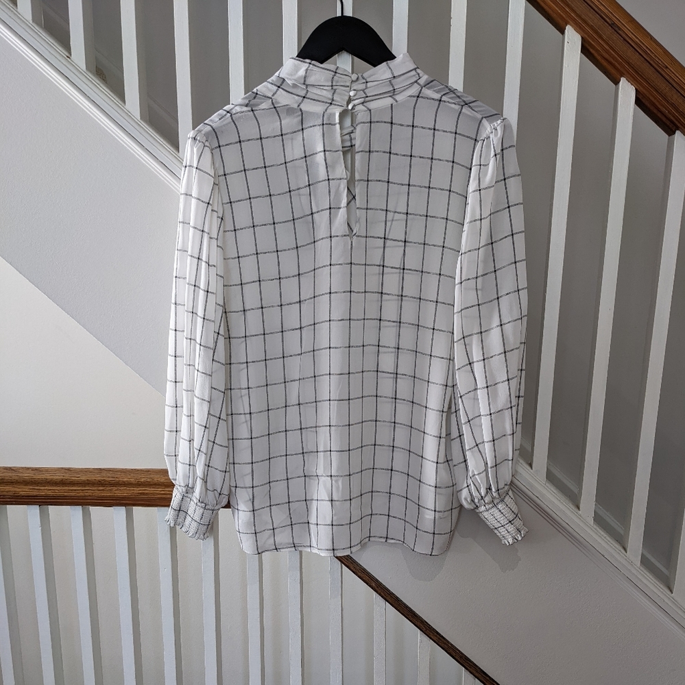 BNWT ALICE + OLIVIA  Mallie Tie Neck Blouse - Picture 6 of 15